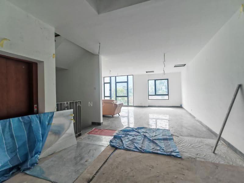 3.5-storey Terraced House for Sale in Ampang Jaya (Ampang) - Mandy Khoo - Living Room - PropertyGuru.com.my