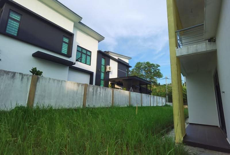 Bungalow House for Sale in Taman Vista Kirana (Bukit Katil) - Kiera Wong - Exterior - PropertyGuru.com.my