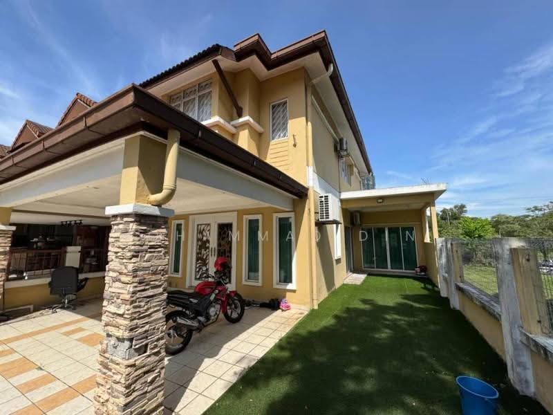 2-storey Terraced House for Sale in Taman Bukit Subang (Shah Alam) - Mohammad Din Majid - Exterior - PropertyGuru.com.my
