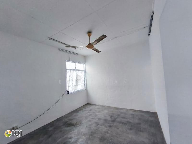 Rumah Berkembar untuk Dijual di Taman Siakap (Perai) - Elise Tan - Interior - PropertyGuru.com.my