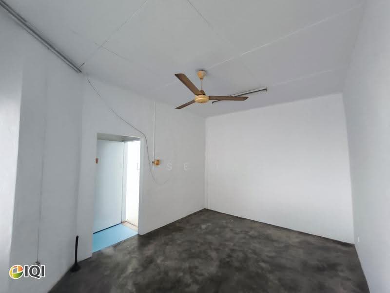 Rumah Berkembar untuk Dijual di Taman Siakap (Perai) - Elise Tan - Interior - PropertyGuru.com.my