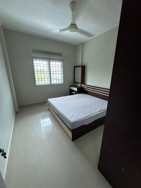 Pangsapuri untuk Disewa di Permai Jaya - Rainny Wong - Bedroom - PropertyGuru.com.my