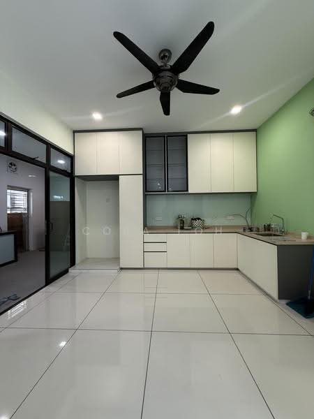 Link Bungalow for Sale in Skudai (Johor) - Cora Loh - Kitchen - PropertyGuru.com.my