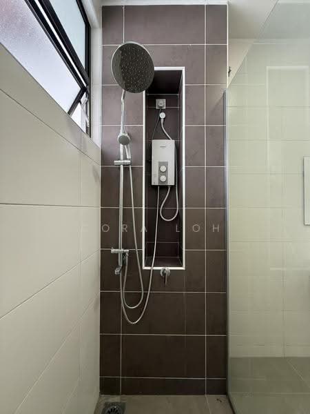 Link Bungalow for Sale in Skudai (Johor) - Cora Loh - Bathroom - PropertyGuru.com.my