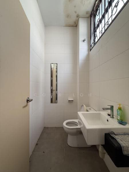 Link Bungalow for Sale in Skudai (Johor) - Cora Loh - Bathroom - PropertyGuru.com.my