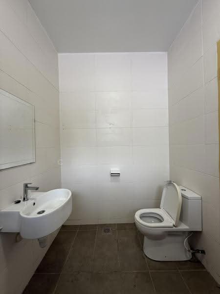 Link Bungalow for Sale in Skudai (Johor) - Cora Loh - Bathroom - PropertyGuru.com.my
