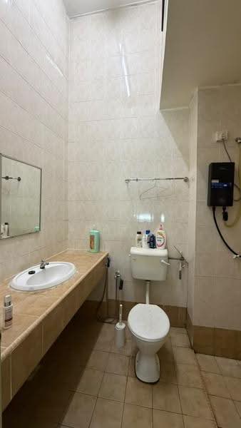2-storey Terraced House for Rent in Subang Bestari (Shah Alam) - Sharon Wong - Bathroom - PropertyGuru.com.my