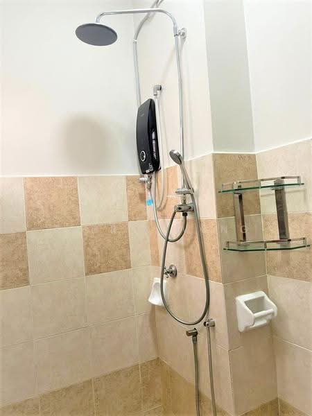 Rumah Teres 1.5-Tingkat untuk Disewa di Bandar Bukit Raja (Klang) - Tabris Wong - Bathroom - PropertyGuru.com.my