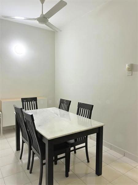 Rumah Teres 1.5-Tingkat untuk Disewa di Bandar Bukit Raja (Klang) - Tabris Wong - Dining Room - PropertyGuru.com.my