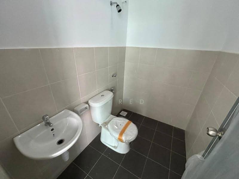 2-storey Terraced House for Rent in Kangkar Pulai (Skudai) - Alfred Yap - Bathroom - PropertyGuru.com.my