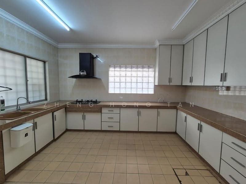 Rumah Teres 2-Tingkat untuk Disewa di Batu Caves (Selangor) - Zheng Hong Tan - Kitchen - PropertyGuru.com.my