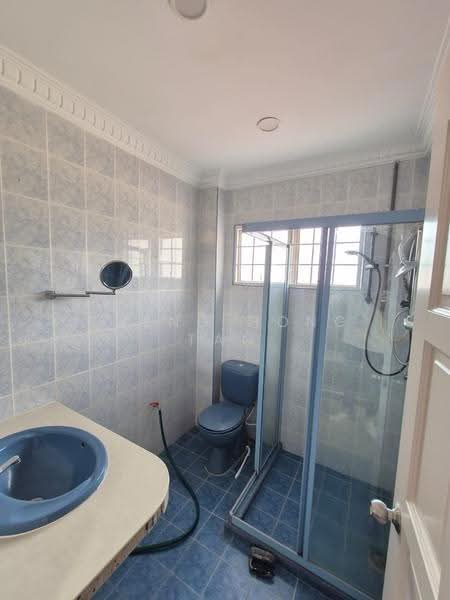 Rumah Teres 2-Tingkat untuk Disewa di Batu Caves (Selangor) - Zheng Hong Tan - Bathroom - PropertyGuru.com.my