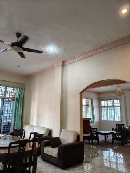 Bungalow House untuk Dijual di Taman Kajang Impian (Kajang) - Krystal Tiew - Living Room - PropertyGuru.com.my