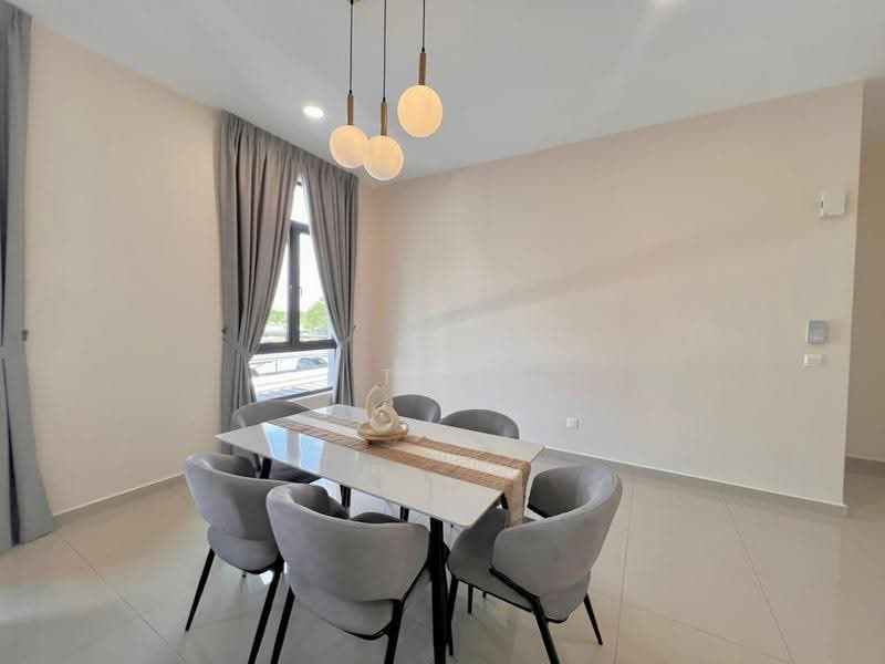 Kondominium untuk Disewa di The Parque Residences - Tan Wei Chuen - Dining Room - PropertyGuru.com.my