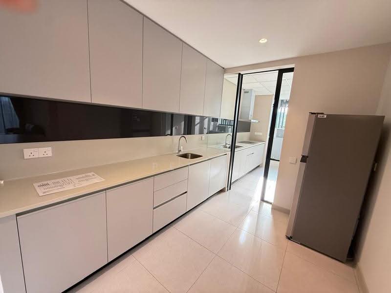 Kondominium untuk Disewa di Residensi Astrea - Peter Sek - Kitchen - PropertyGuru.com.my