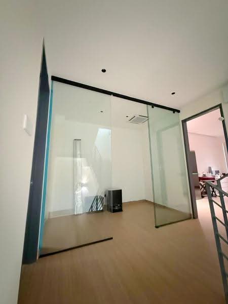 3-storey Terraced House for Sale in Bandar Nusaputra (Puchong) - Evan Goh - Interior - PropertyGuru.com.my