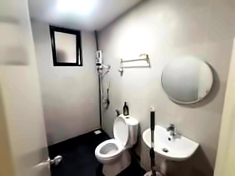 Kediaman Servis untuk Disewa di MKH Boulevard II - Nick Chin - Bathroom - PropertyGuru.com.my