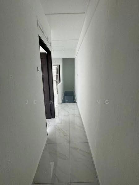 Rumah Teres 2-Tingkat untuk Dijual di Bandar Selesa Jaya (Skudai) - Jennifer Ng - Corridor - PropertyGuru.com.my
