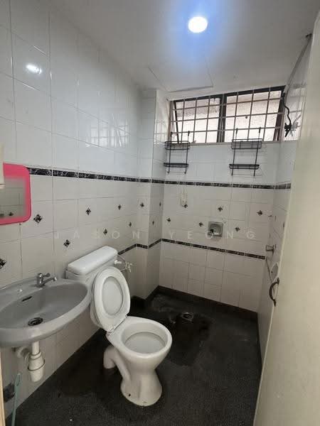 Apartment for Rent at Kayangan Apartment, Bandar Sunway - Jason Yeong - Bathroom - PropertyGuru.com.my