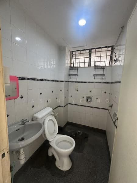 Apartment for Rent at Kayangan Apartment, Bandar Sunway - Jason Yeong - Bathroom - PropertyGuru.com.my