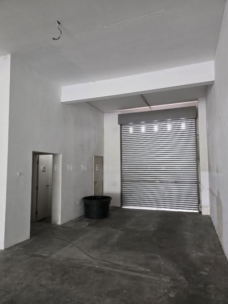 Shop / Office untuk Disewa di Taman Dato Onn (Johor Bahru) - Kenneth Tan - Interior - PropertyGuru.com.my