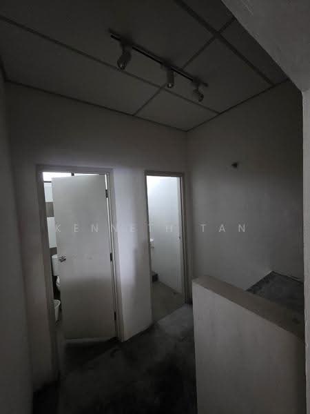 Shop / Office untuk Disewa di Taman Dato Onn (Johor Bahru) - Kenneth Tan - Interior - PropertyGuru.com.my