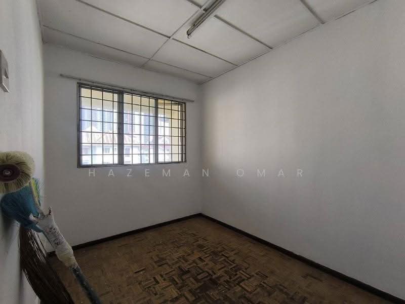 Apartment for Sale at Tasik Heights Apartment - Hazeman Omar - Interior - PropertyGuru.com.my