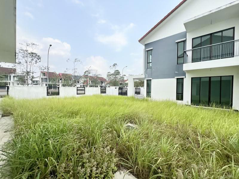 Semi-Detached House for Sale in Bandar Dato Onn (Tebrau) - Yik Tat - PropertyGuru.com.my
