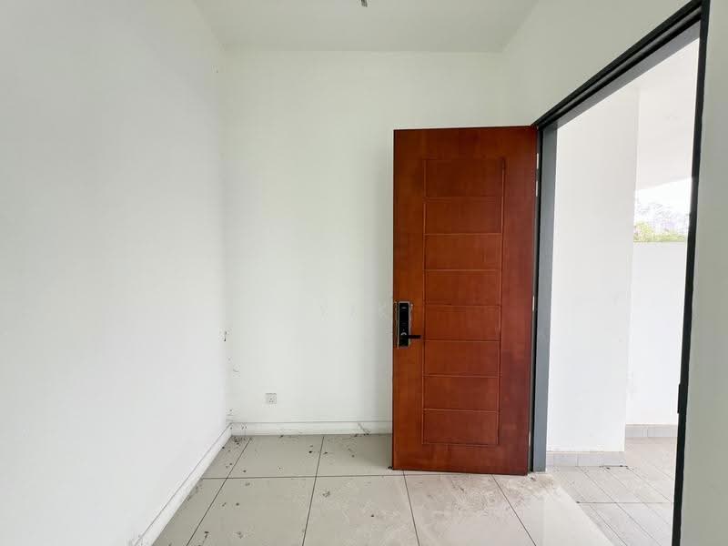 Semi-Detached House for Sale in Bandar Dato Onn (Tebrau) - Yik Tat - PropertyGuru.com.my