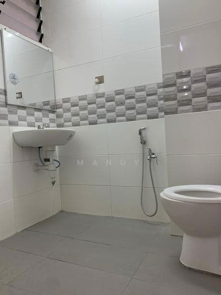 Kondominium untuk Dijual di Kelana Puteri - Mandy Liew - Bathroom - PropertyGuru.com.my