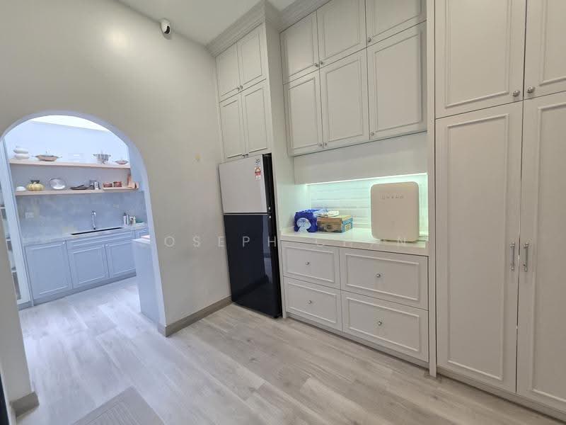 2-storey Terraced House for Sale in Taman Cahaya Alam (Shah Alam) - Joseph Chan - Kitchen - PropertyGuru.com.my