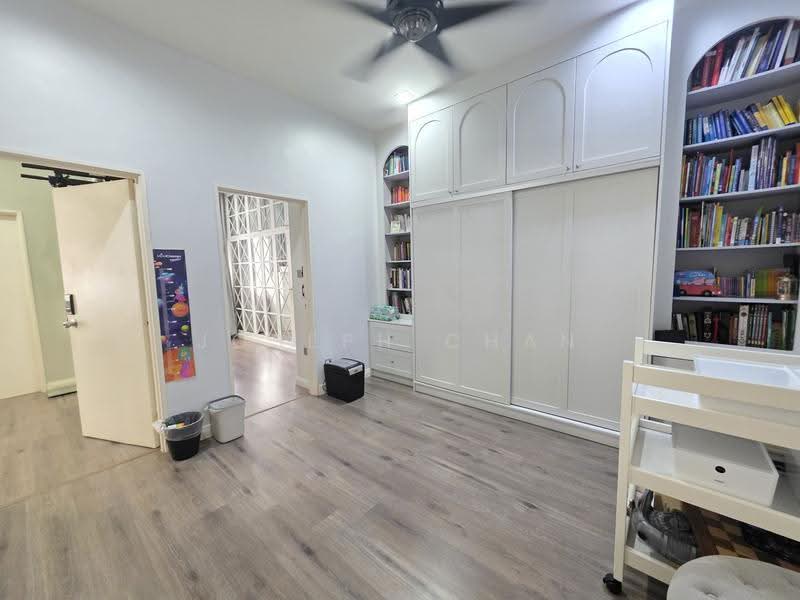 2-storey Terraced House for Sale in Taman Cahaya Alam (Shah Alam) - Joseph Chan - Study - PropertyGuru.com.my