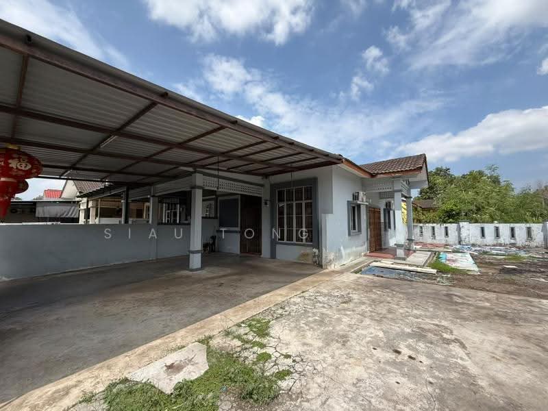 Rumah Teres 1-Tingkat untuk Dijual di Taman Mutiara Rini (Skudai) - Siau Tong Ling - Exterior - PropertyGuru.com.my