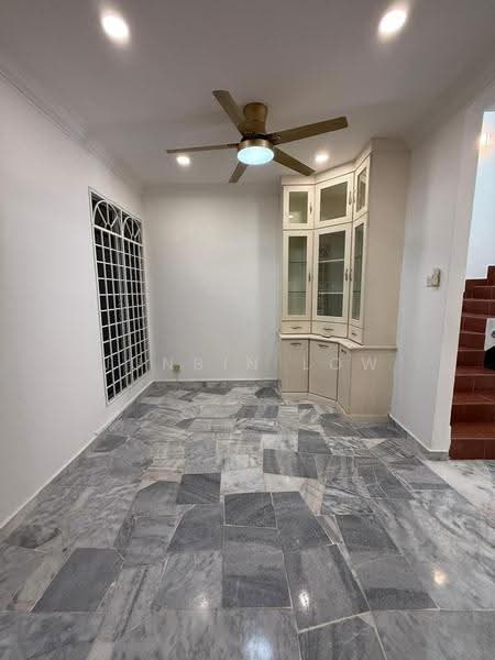 2-storey Terraced House for Sale in Taman Wawasan (Puchong) - Junbin Low - Living Room - PropertyGuru.com.my