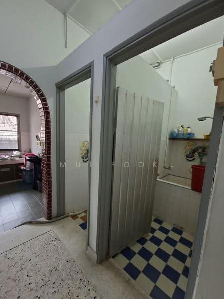 Terraced House for Sale in Taman Muzaffar Shah (Bukit Katil) - Mui Fook Lim - Bathroom - PropertyGuru.com.my