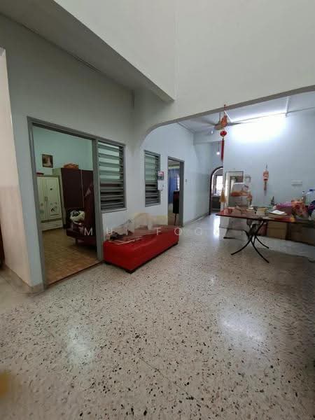 Terraced House for Sale in Taman Muzaffar Shah (Bukit Katil) - Mui Fook Lim - Living Room - PropertyGuru.com.my