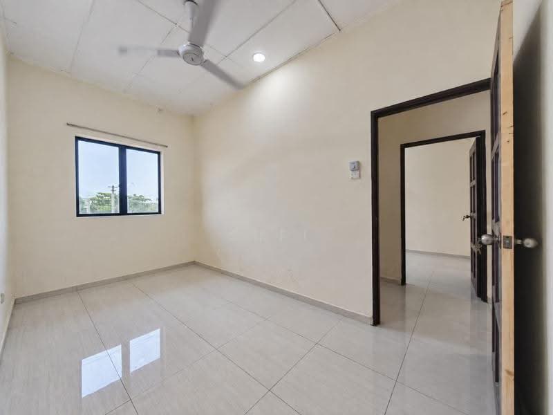 Rumah Teres 2-Tingkat untuk Dijual di Taman Bukit Pasir (Batu Pahat) - Sufi Norman - Interior - PropertyGuru.com.my