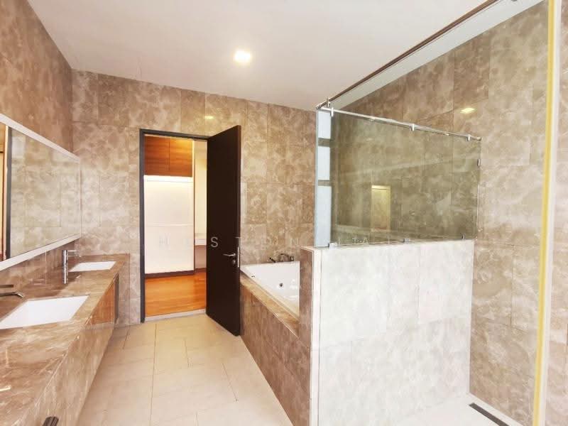 Bungalow House untuk Disewa di East Ledang (Iskandar Puteri (Nusajaya)) - Heston Lai - Bathroom - PropertyGuru.com.my