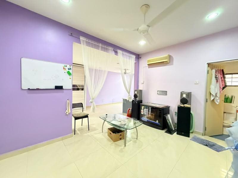 2-storey Terraced House for Sale in Rawang Perdana 2 (Rawang) - Tiffany Yang - Bedroom - PropertyGuru.com.my