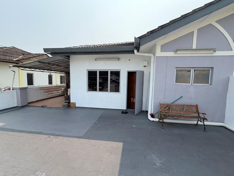 2-storey Terraced House for Sale in Rawang Perdana 2 (Rawang) - Tiffany Yang - Balcony - PropertyGuru.com.my