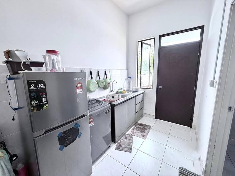 2-storey Terraced House for Sale in Taman Desa Palma (Tebrau) - Karl Lim - Kitchen - PropertyGuru.com.my