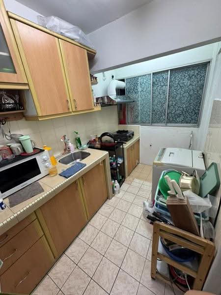Apartment for Sale at saujana apartment - Kelvin . - Kitchen - PropertyGuru.com.my