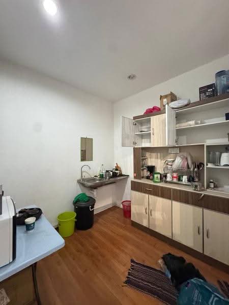 Shop / Office for Rent in Taman Gaya (Ulu Tiram) - Queena Sim - Kitchen - PropertyGuru.com.my