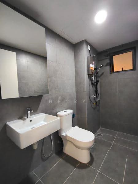 Kondominium untuk Disewa di D'Terra Residences - Henry TEOH - Bathroom - PropertyGuru.com.my