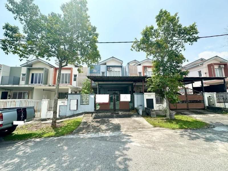 2-storey Terraced House for Sale in Bandar Seri Coalfields (Sungai Buloh) - Nazrin Hakimin - Exterior - PropertyGuru.com.my