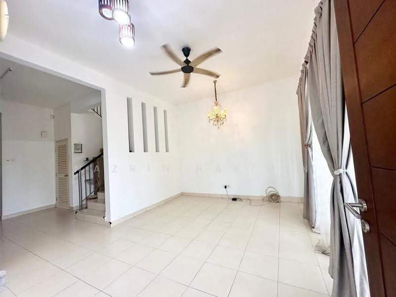 2-storey Terraced House for Sale in Bandar Seri Coalfields (Sungai Buloh) - Nazrin Hakimin - Living Room - PropertyGuru.com.my