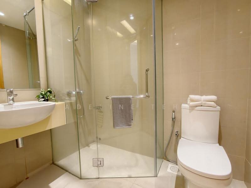 Kondominium untuk Dijual di Brunsfield EmbassyView - Adeline Teh - Bathroom - PropertyGuru.com.my