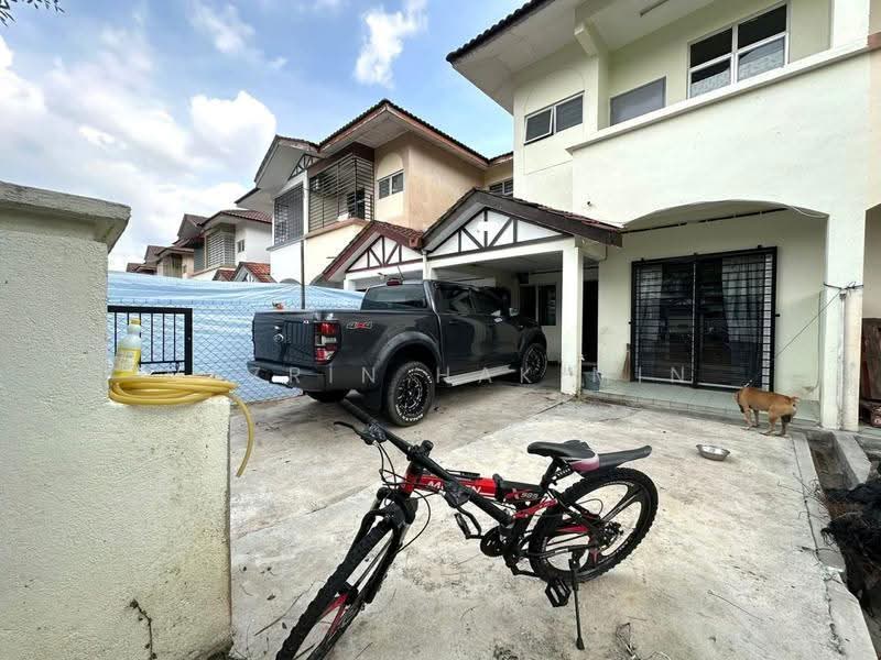 2-storey Terraced House for Sale in Alam Perdana (Puncak Alam) - Nazrin Hakimin - Exterior - PropertyGuru.com.my