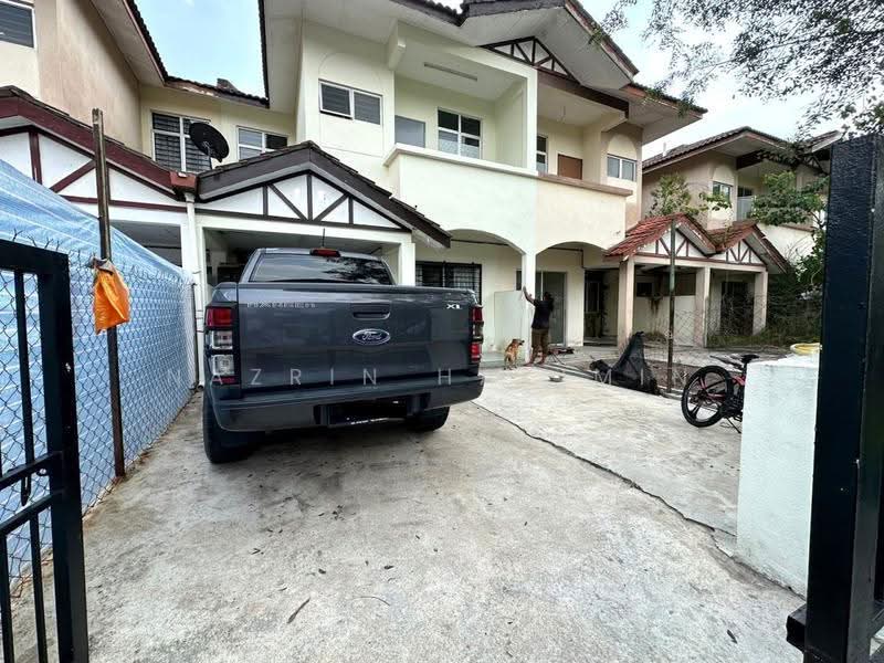2-storey Terraced House for Sale in Alam Perdana (Puncak Alam) - Nazrin Hakimin - Exterior - PropertyGuru.com.my