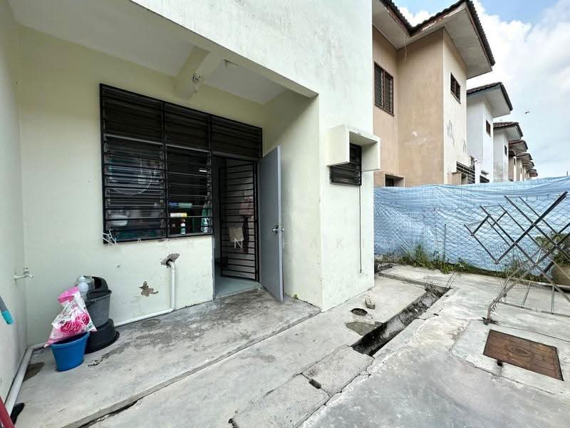 2-storey Terraced House for Sale in Alam Perdana (Puncak Alam) - Nazrin Hakimin - PropertyGuru.com.my